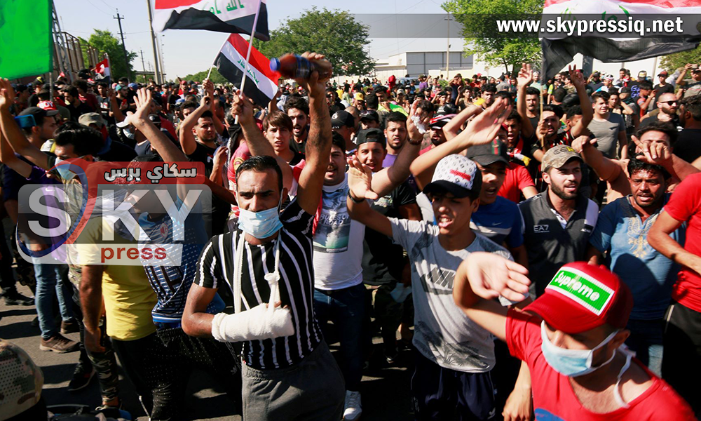 بالصور : العصيان مستمر في محافظة النجف من قبل طلبة المدارس و الجامعات والاتحادات المهنية