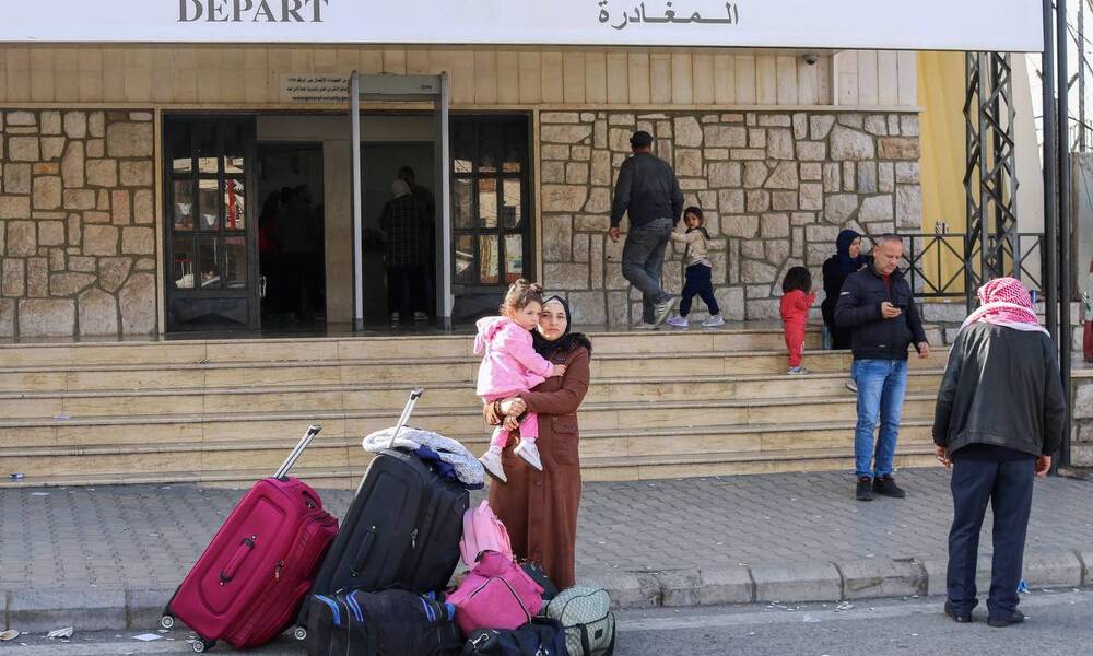 تصاعد العنف في الساحل السوري يدفع بموجة نزوح نحو لبنان